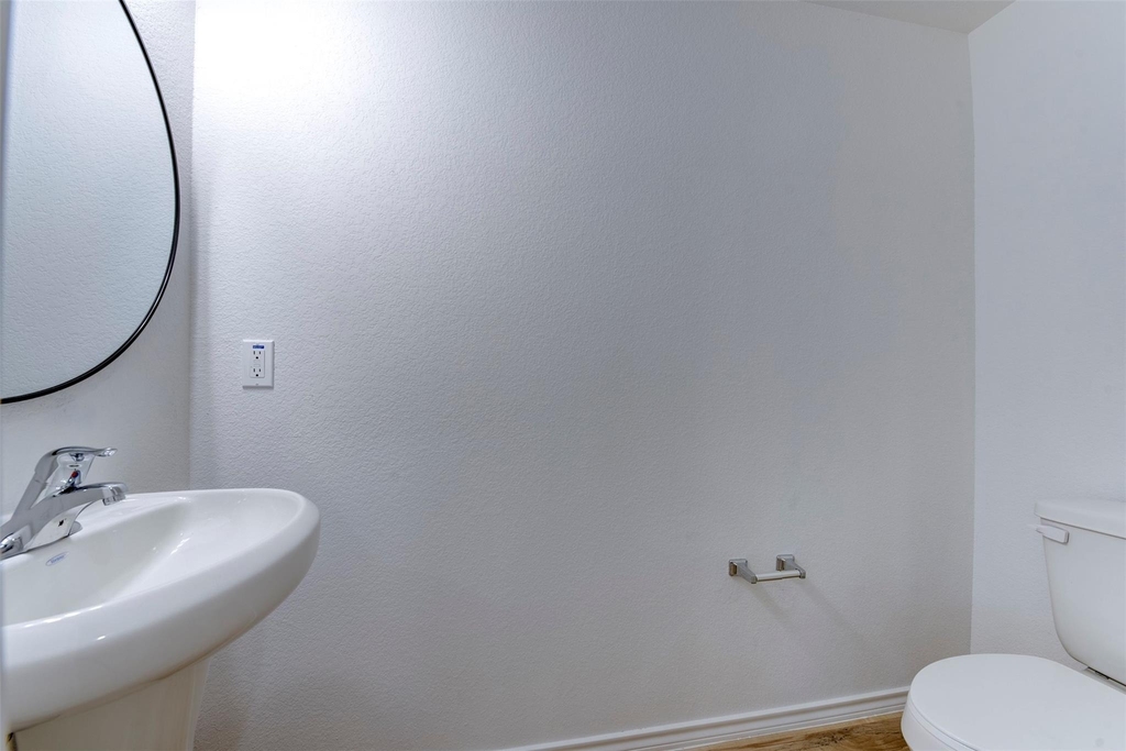 8202 Homewood Lane - Photo 4