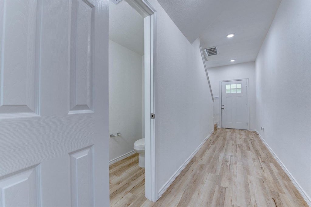 8202 Homewood Lane - Photo 3