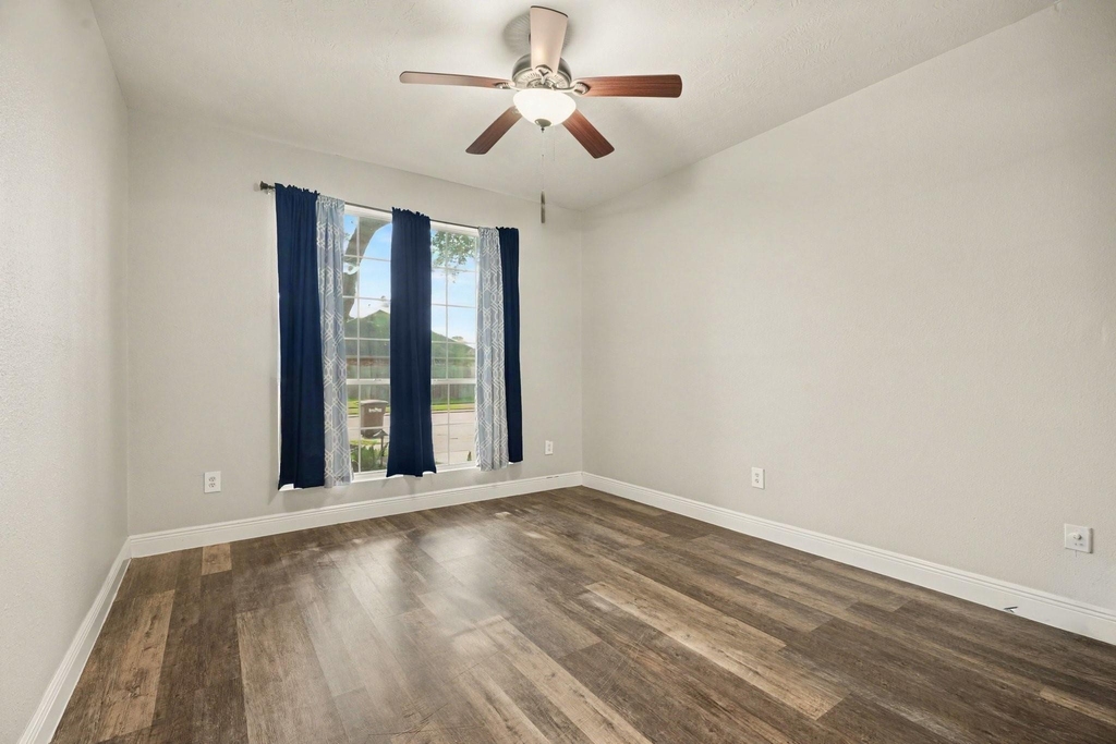 3808 Armand Drive - Photo 7