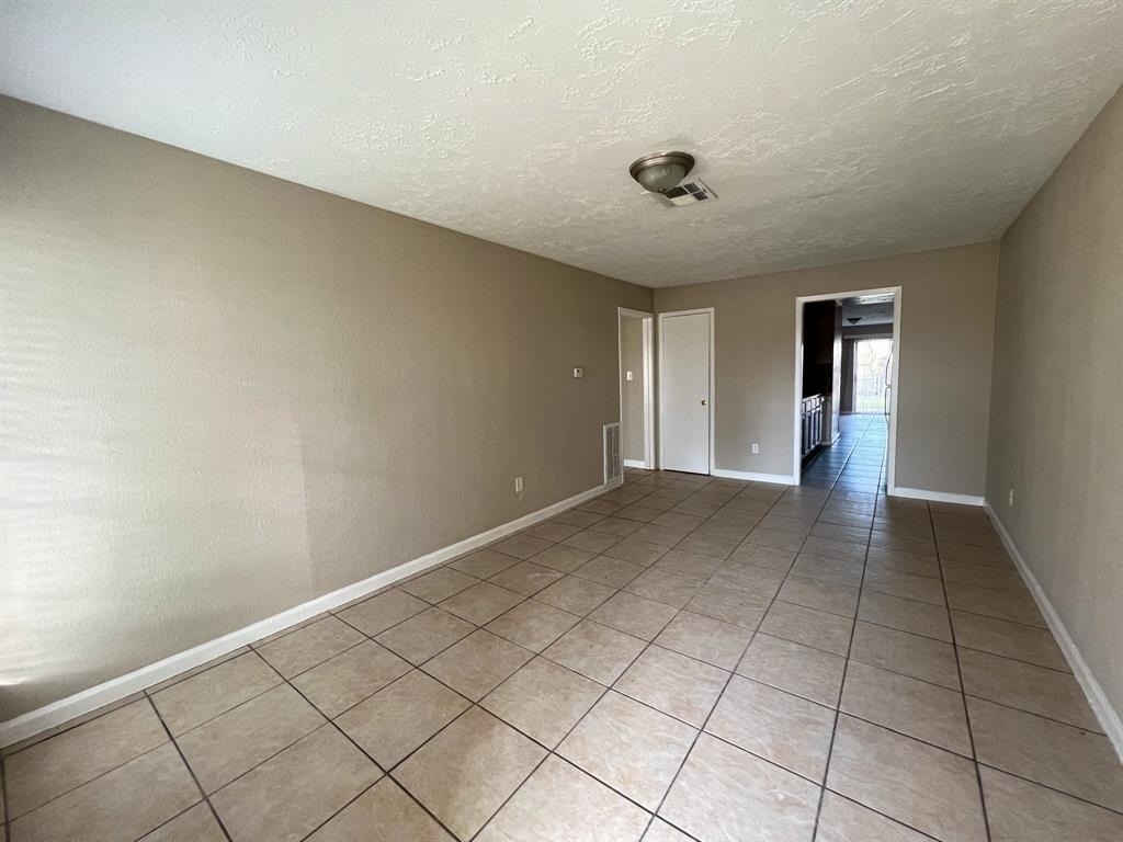 6736 W Fuqua Drive - Photo 1