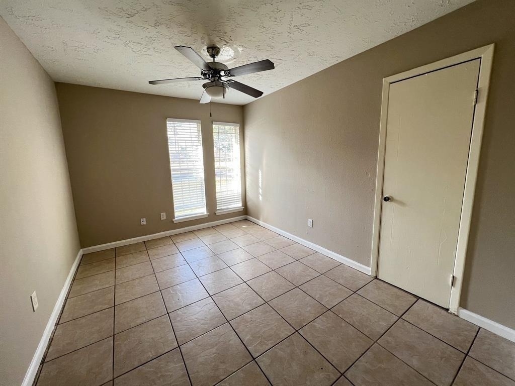 6736 W Fuqua Drive - Photo 21
