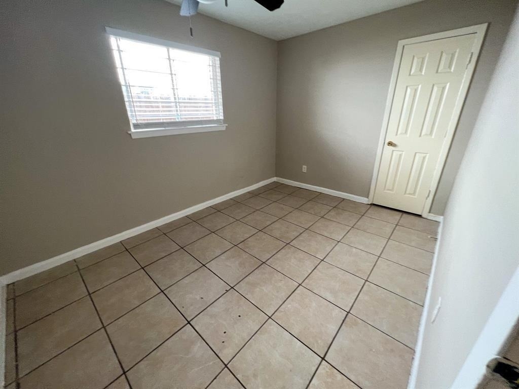 6736 W Fuqua Drive - Photo 18