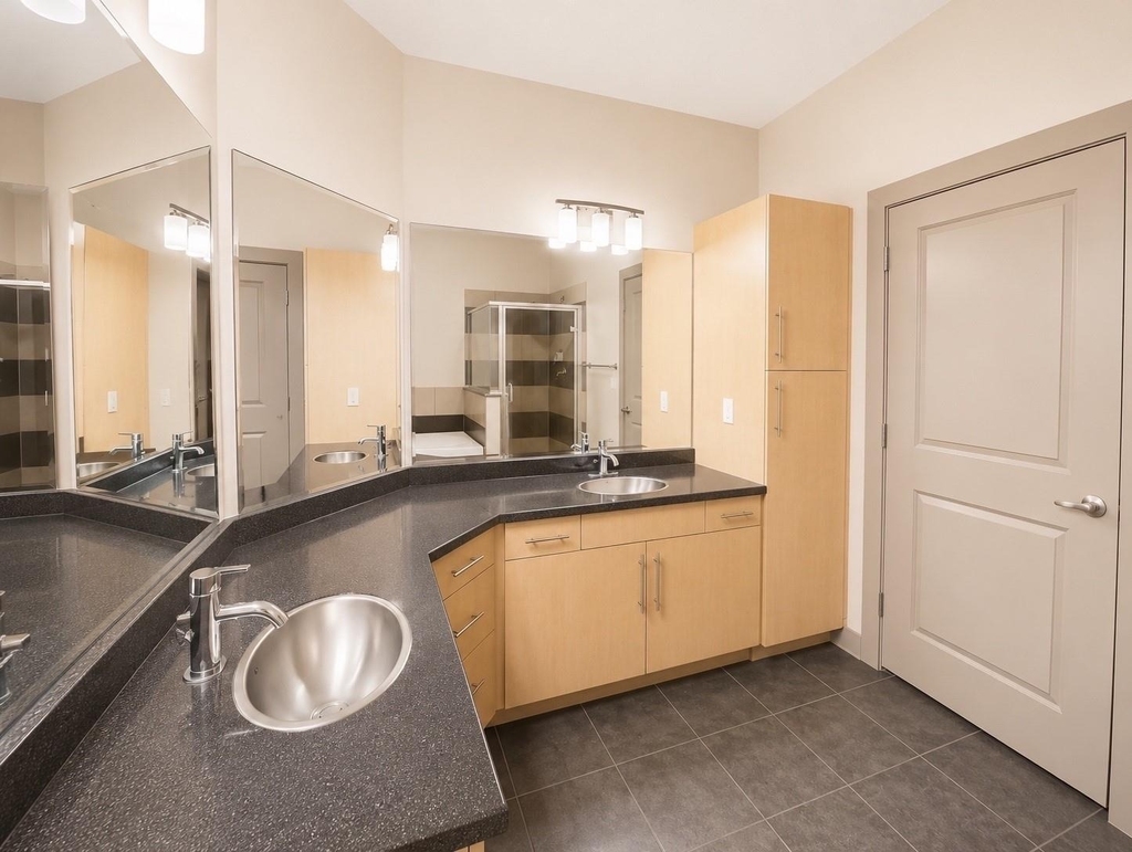 3660 Richmond Avenue - Photo 8