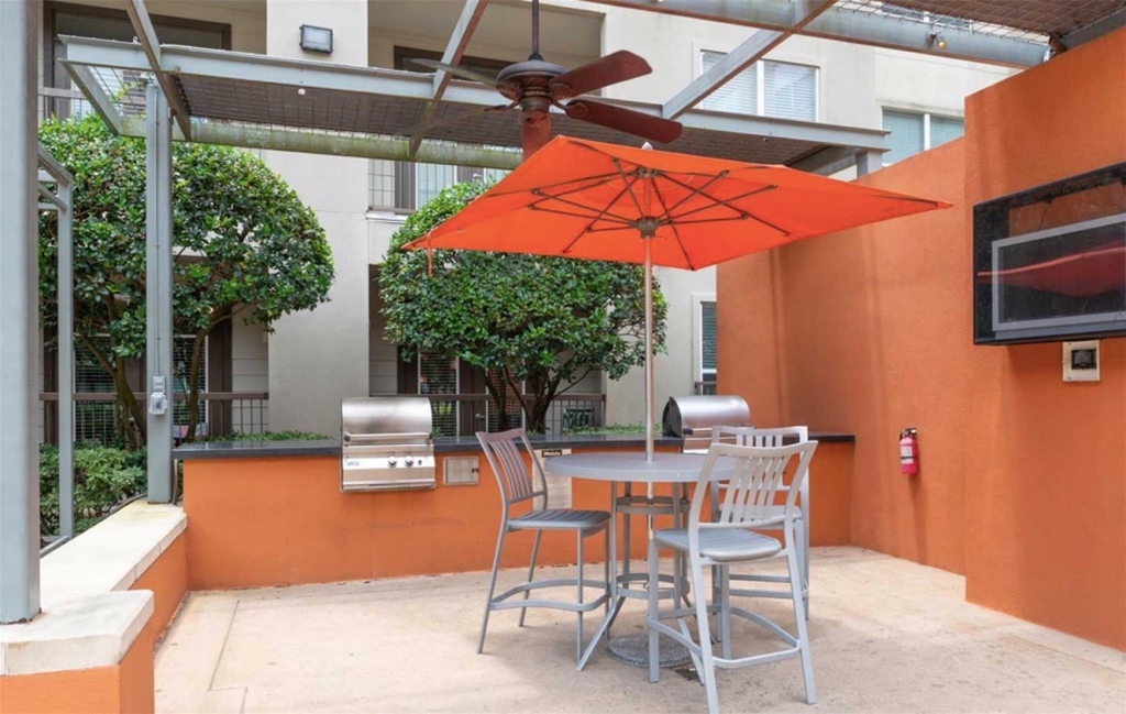 3660 Richmond Avenue - Photo 18