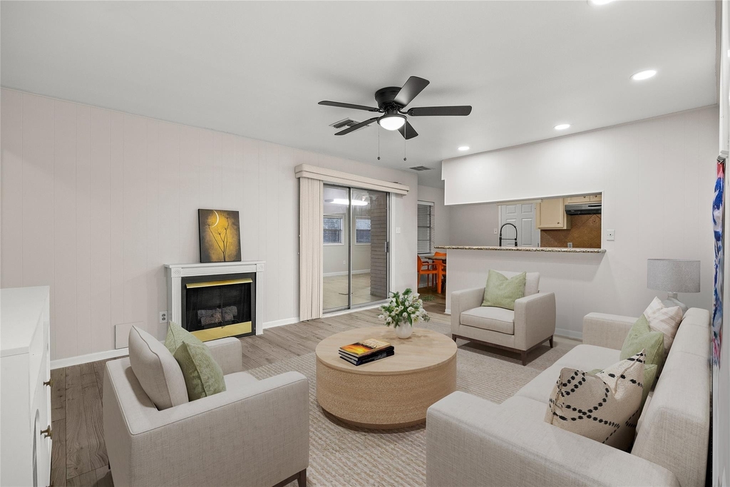 1607 Buescher Drive - Photo 9