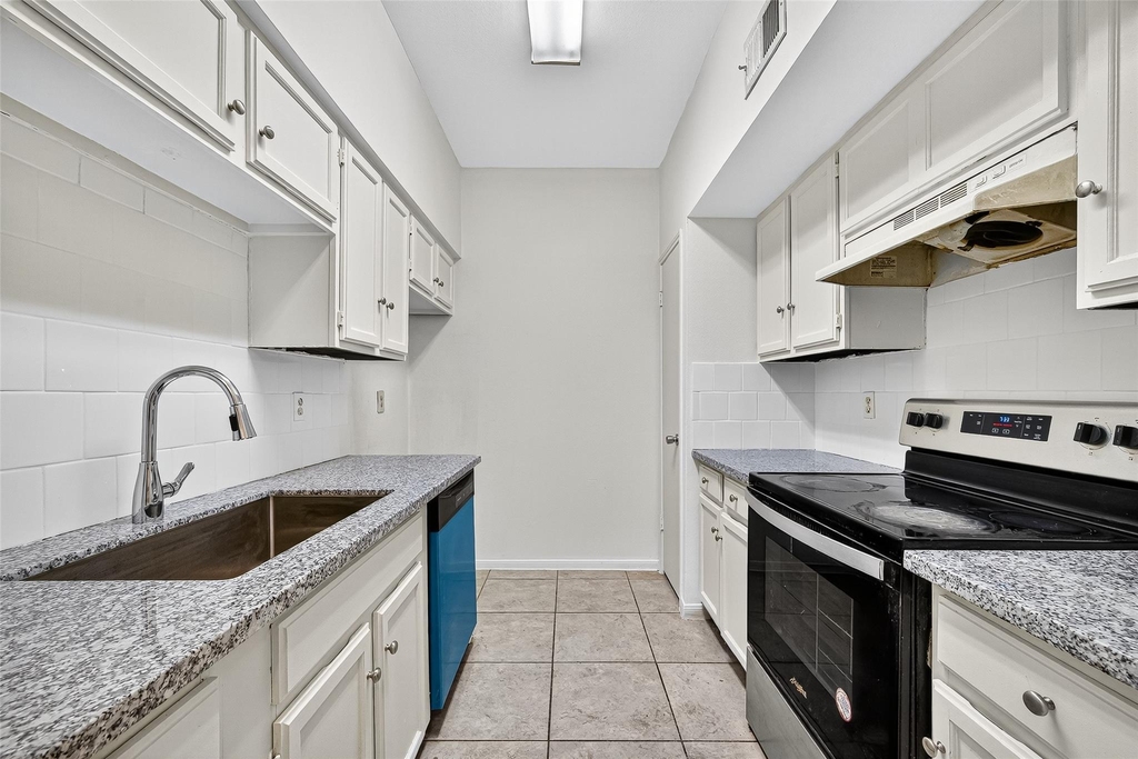 7395 Regency Square Court - Photo 9