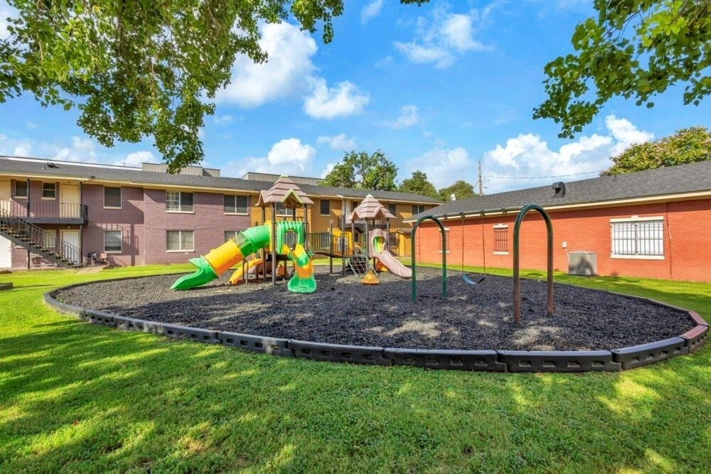 1137 Gunter Street - Photo 6