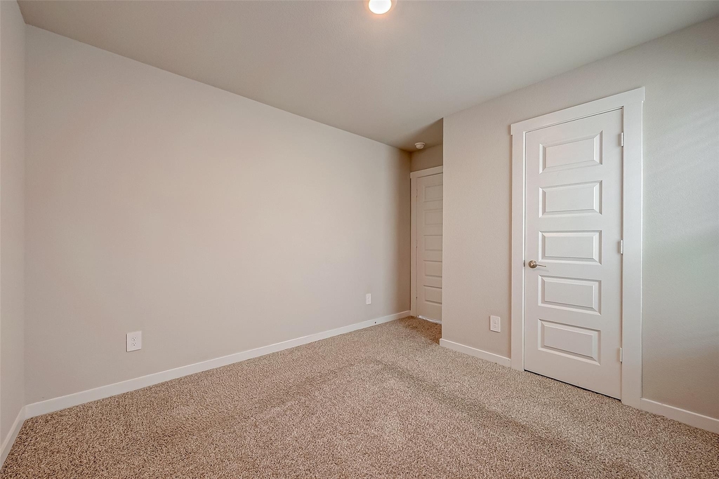 19010 Norbury Park Lane - Photo 20