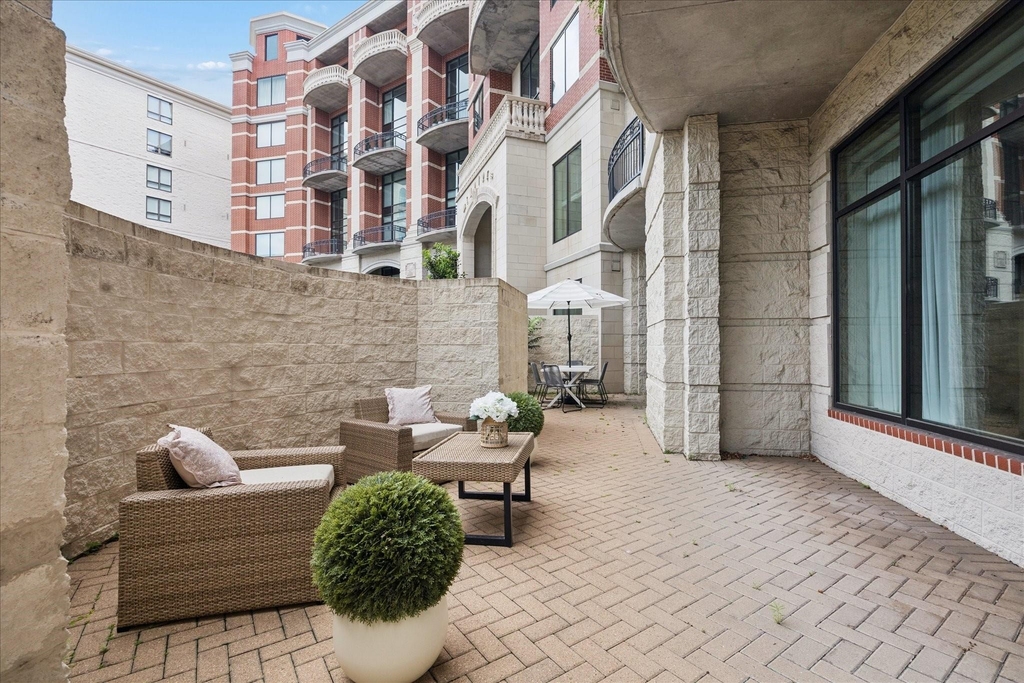 5005 Hidalgo Street - Photo 0