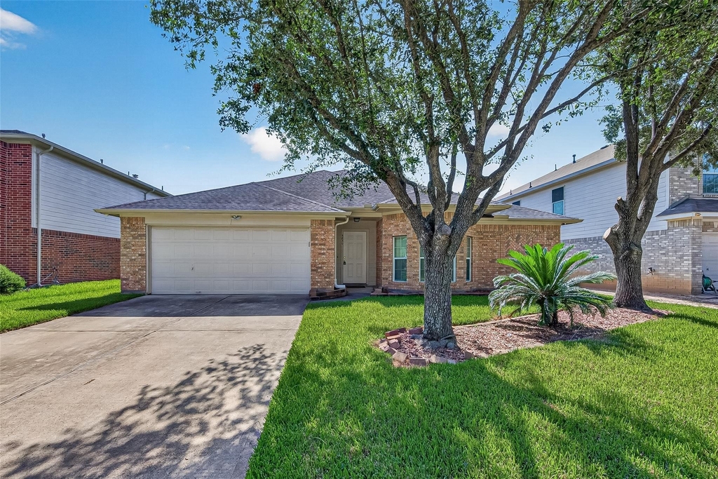 3830 Flatwood Drive - Photo 0