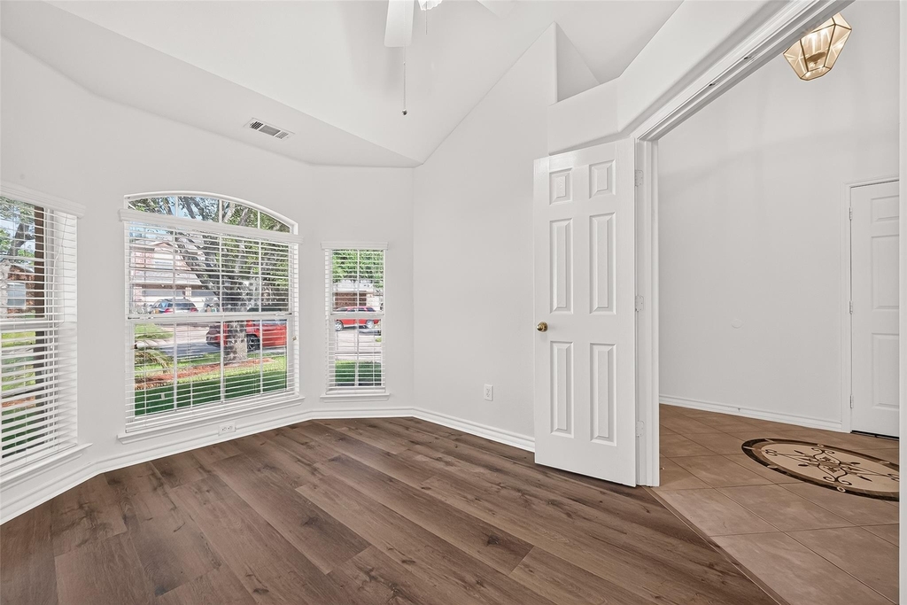 3830 Flatwood Drive - Photo 4