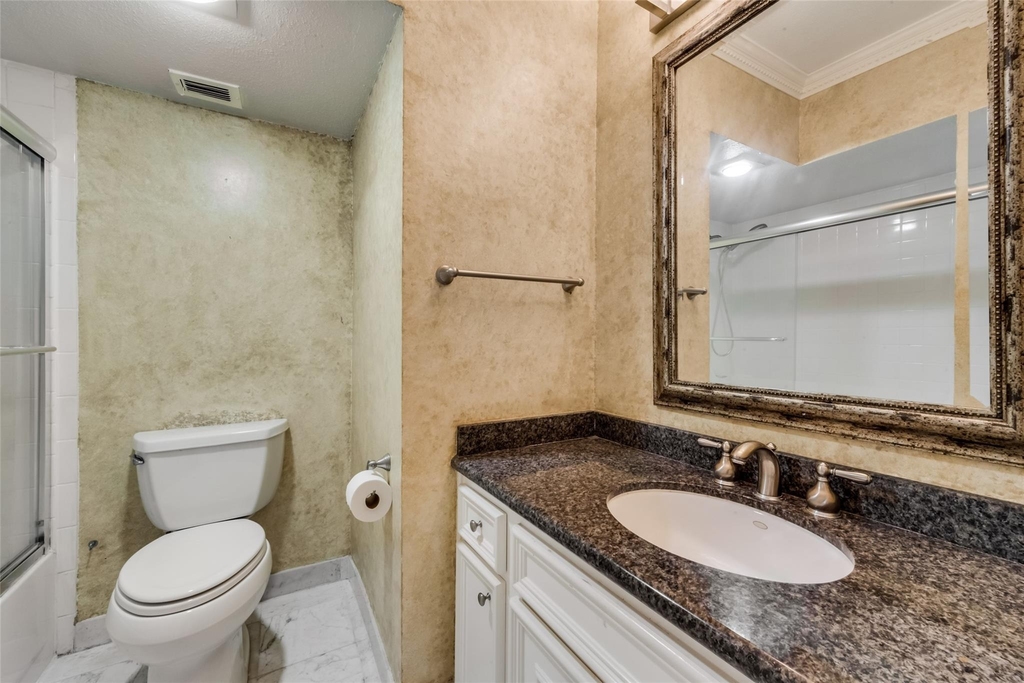 1300 Augusta Drive - Photo 14