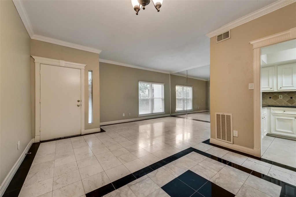 1300 Augusta Drive - Photo 3