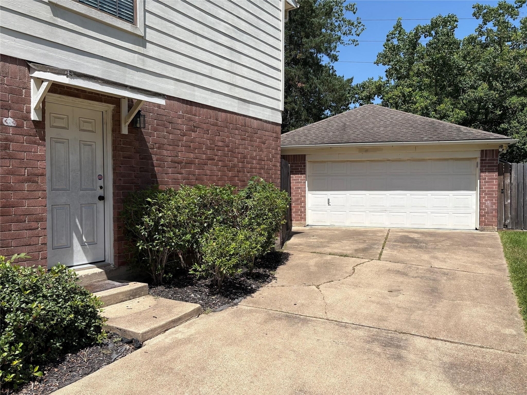 2319 Mill Creek Drive - Photo 1