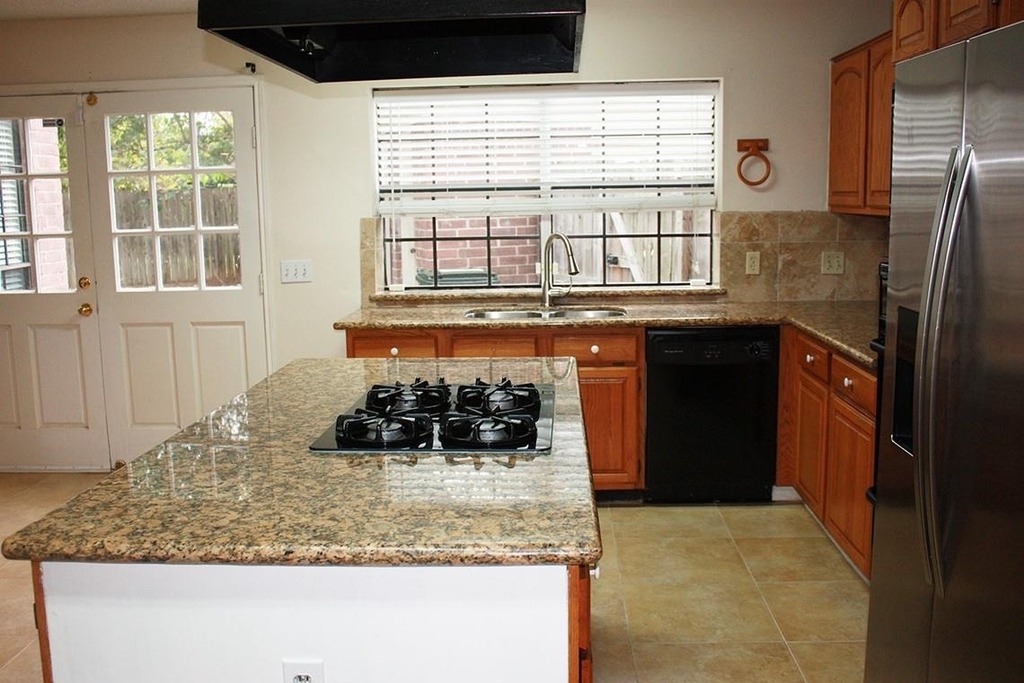 2319 Mill Creek Drive - Photo 5
