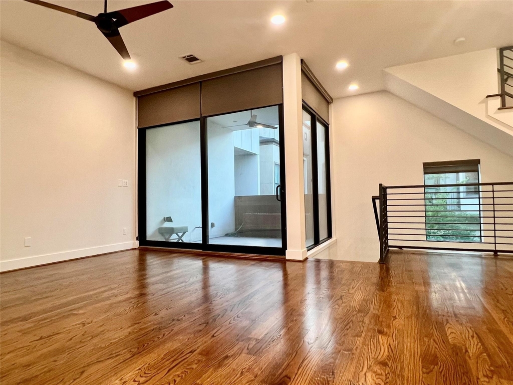 2322 Camden Drive - Photo 3