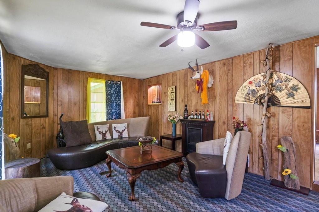 465 Pecan - Photo 1