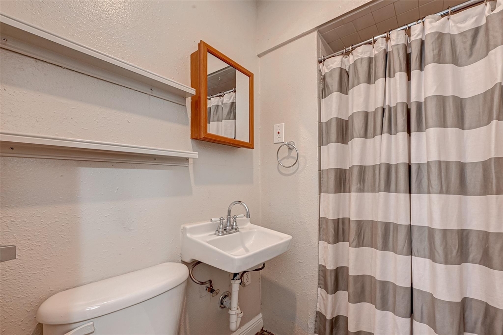 817 Eleanor Street - Photo 20