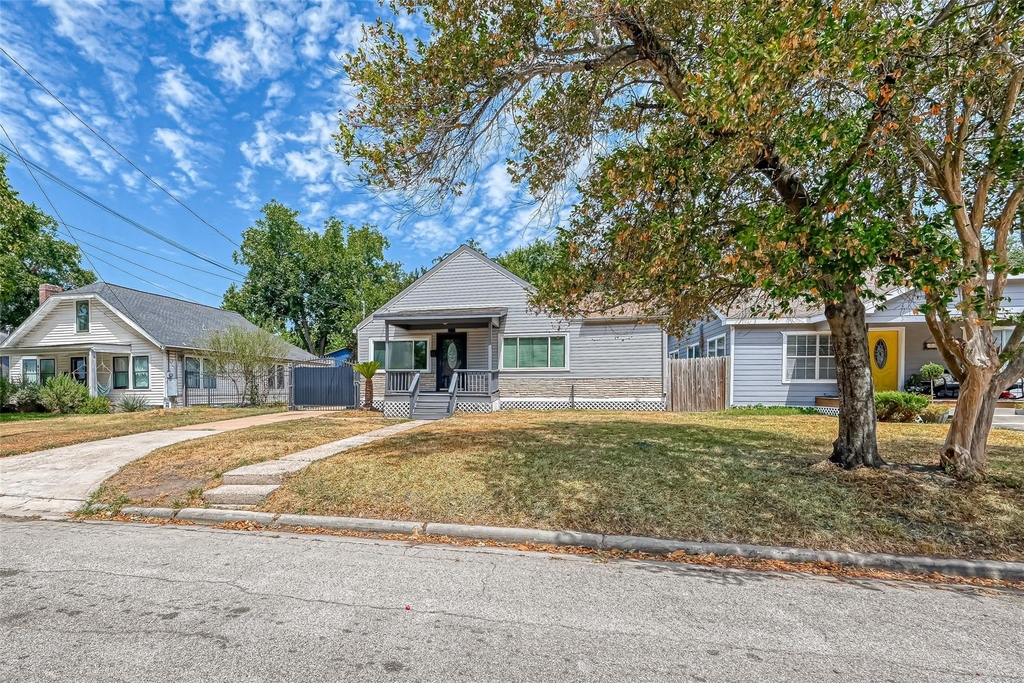 817 Eleanor Street - Photo 5