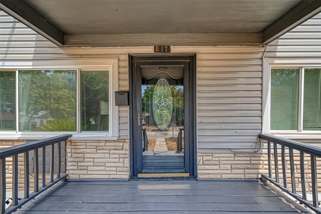 817 Eleanor Street - Photo 6