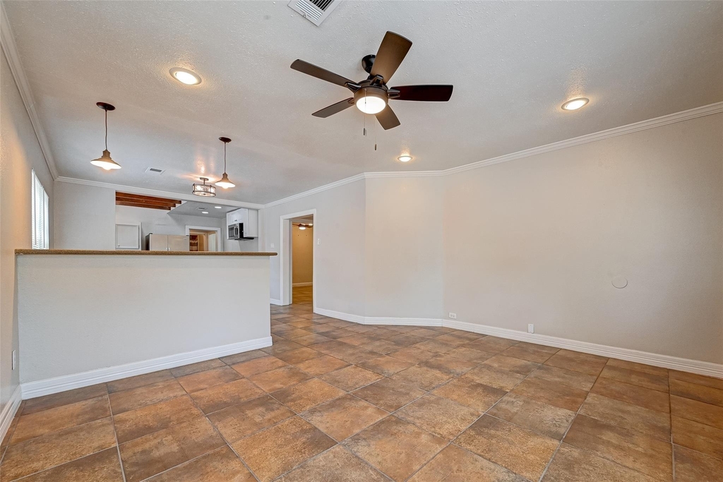 817 Eleanor Street - Photo 10