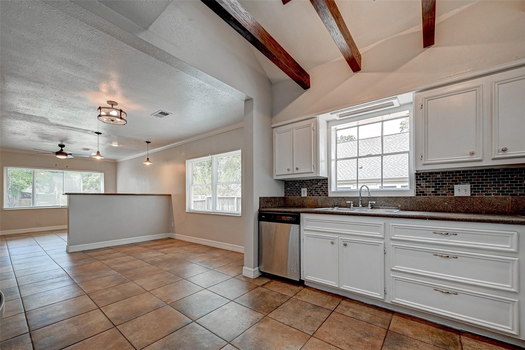817 Eleanor Street - Photo 18