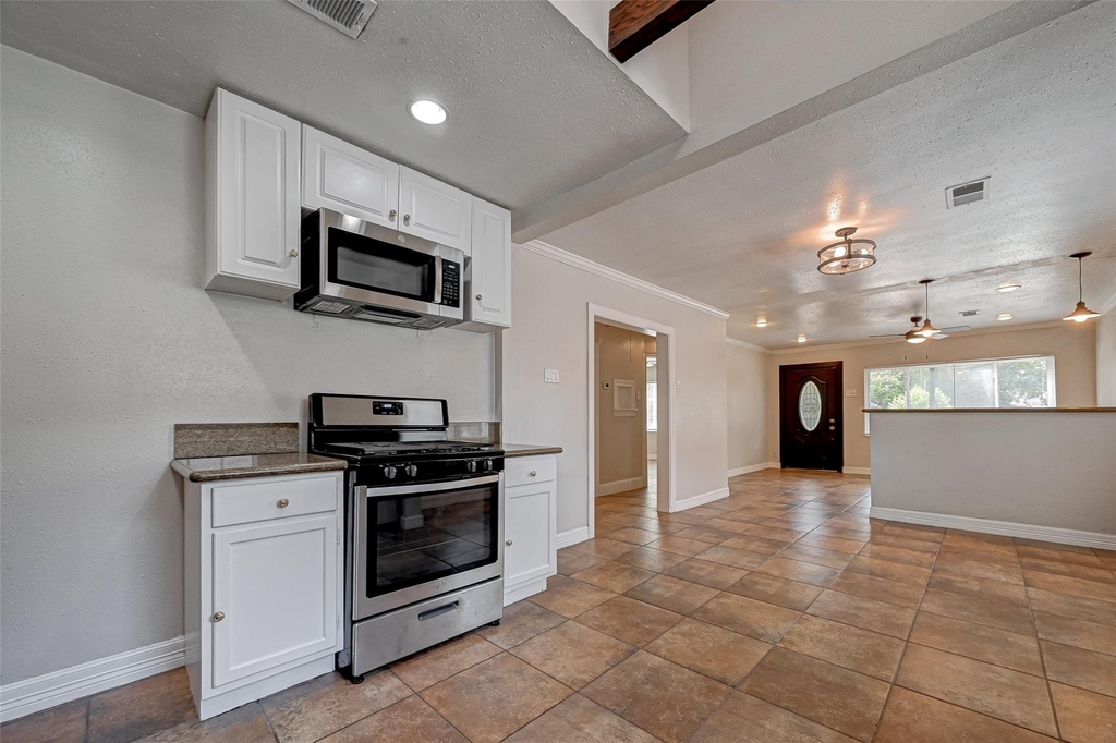 817 Eleanor Street - Photo 17