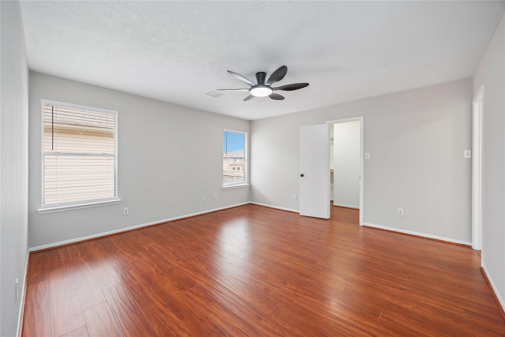 16710 Cheshire Place Drive - Photo 17
