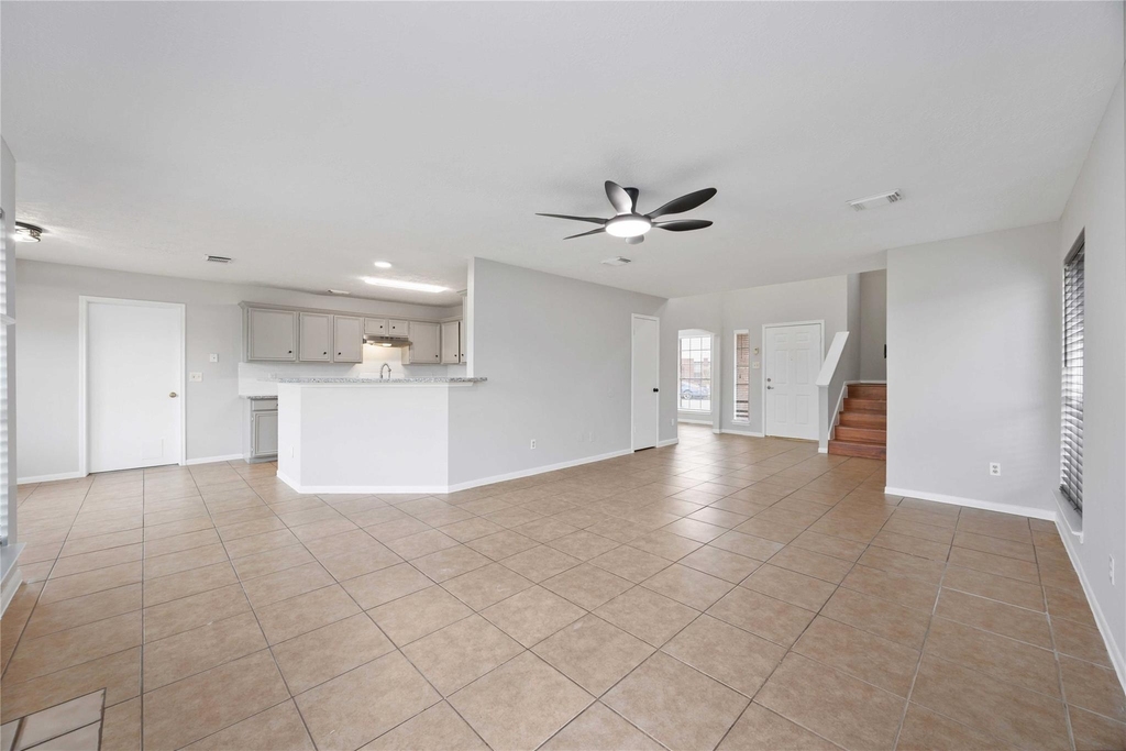 16710 Cheshire Place Drive - Photo 5