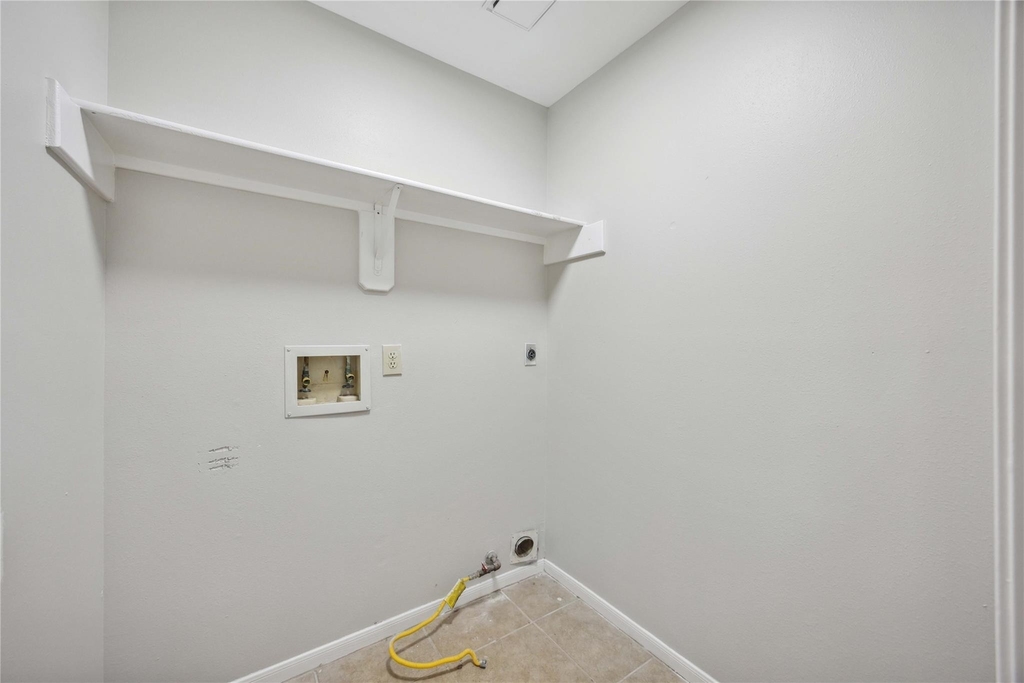 16710 Cheshire Place Drive - Photo 14