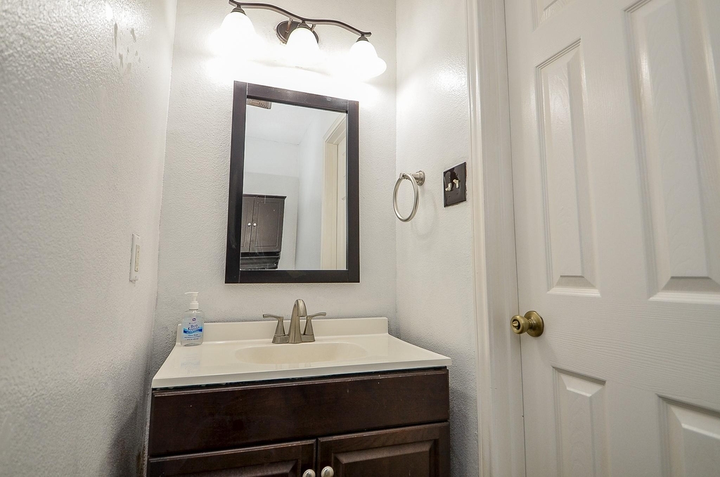 13837 Purplemartin Street - Photo 26