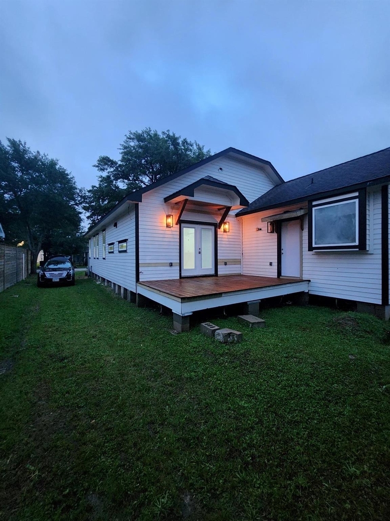 1506 Munger Street - Photo 3