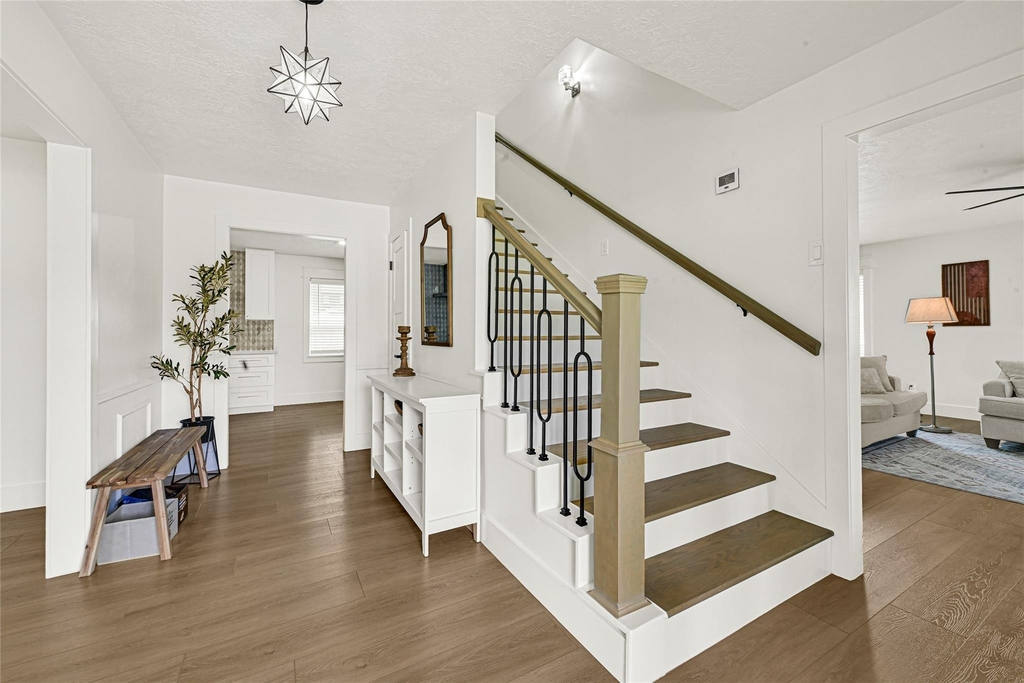 723 Loire Lane - Photo 2