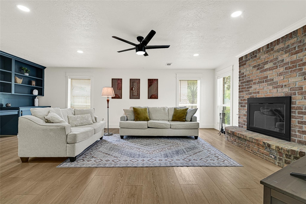 723 Loire Lane - Photo 0