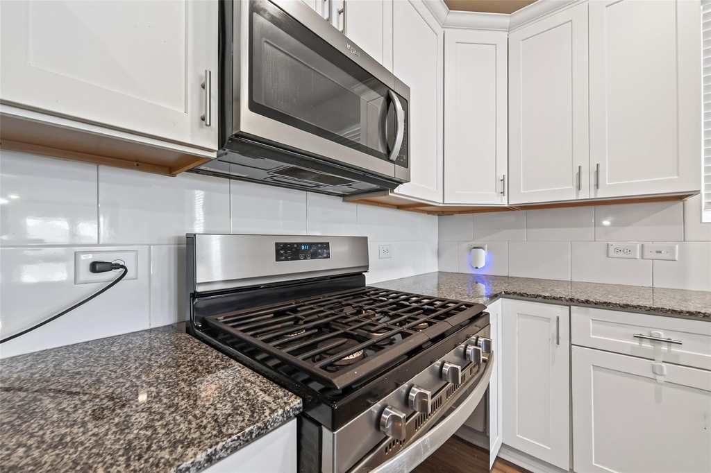 8111 Star Terrace Drive - Photo 8