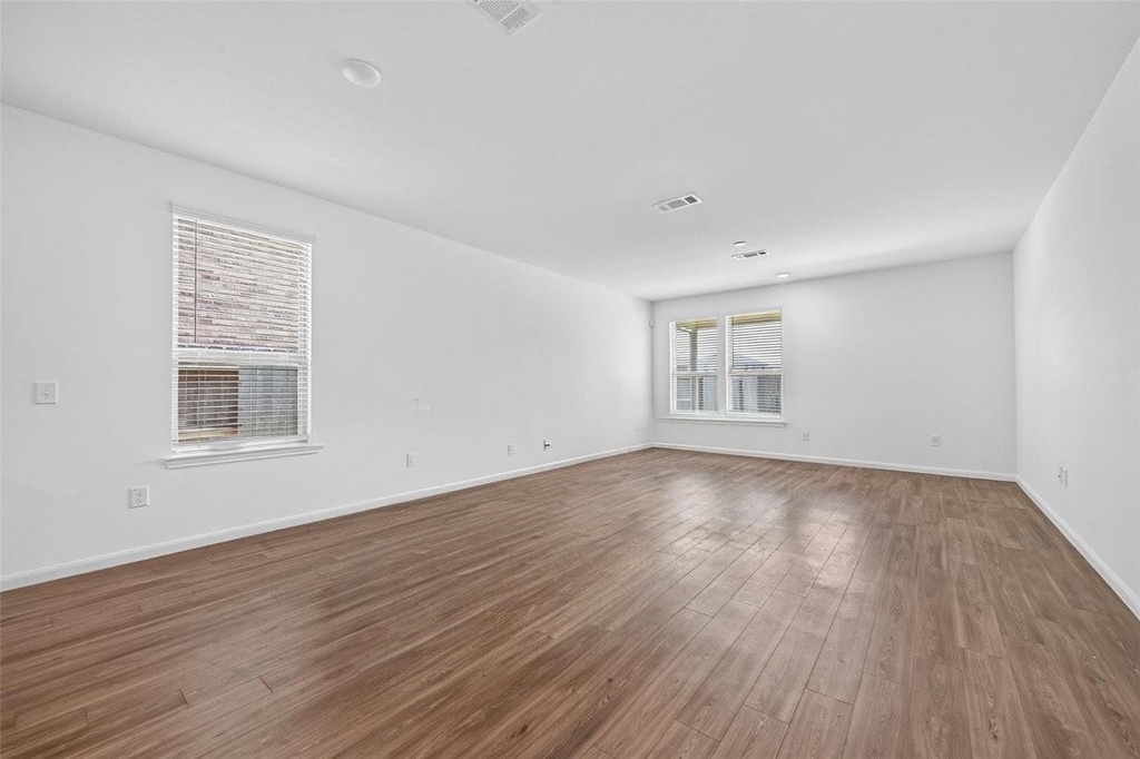 8111 Star Terrace Drive - Photo 14