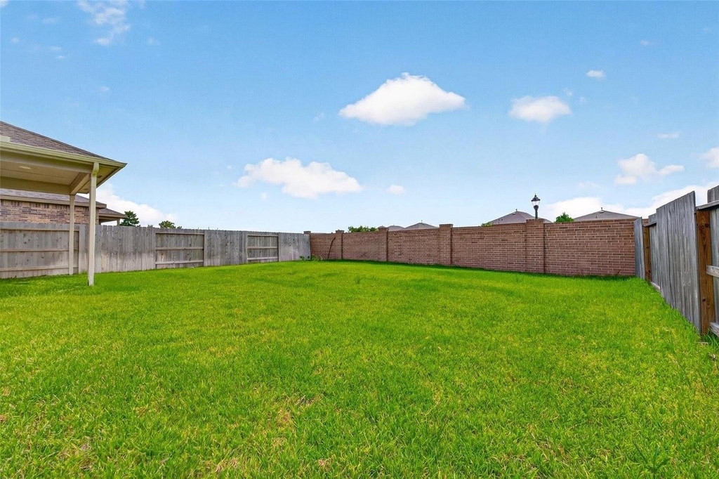 8111 Star Terrace Drive - Photo 38