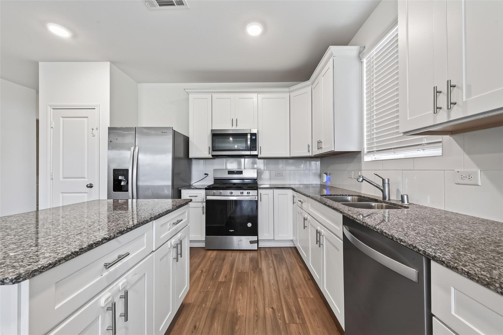 8111 Star Terrace Drive - Photo 13