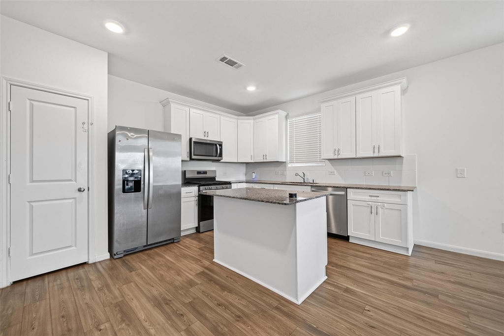 8111 Star Terrace Drive - Photo 6