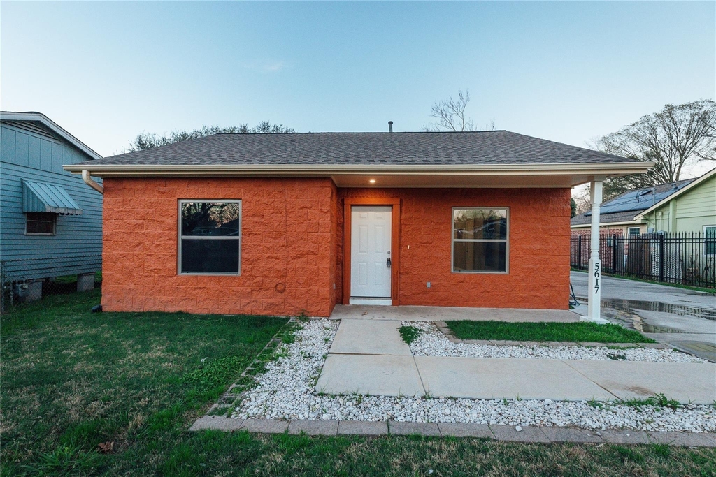 5617 Schutz Street - Photo 1