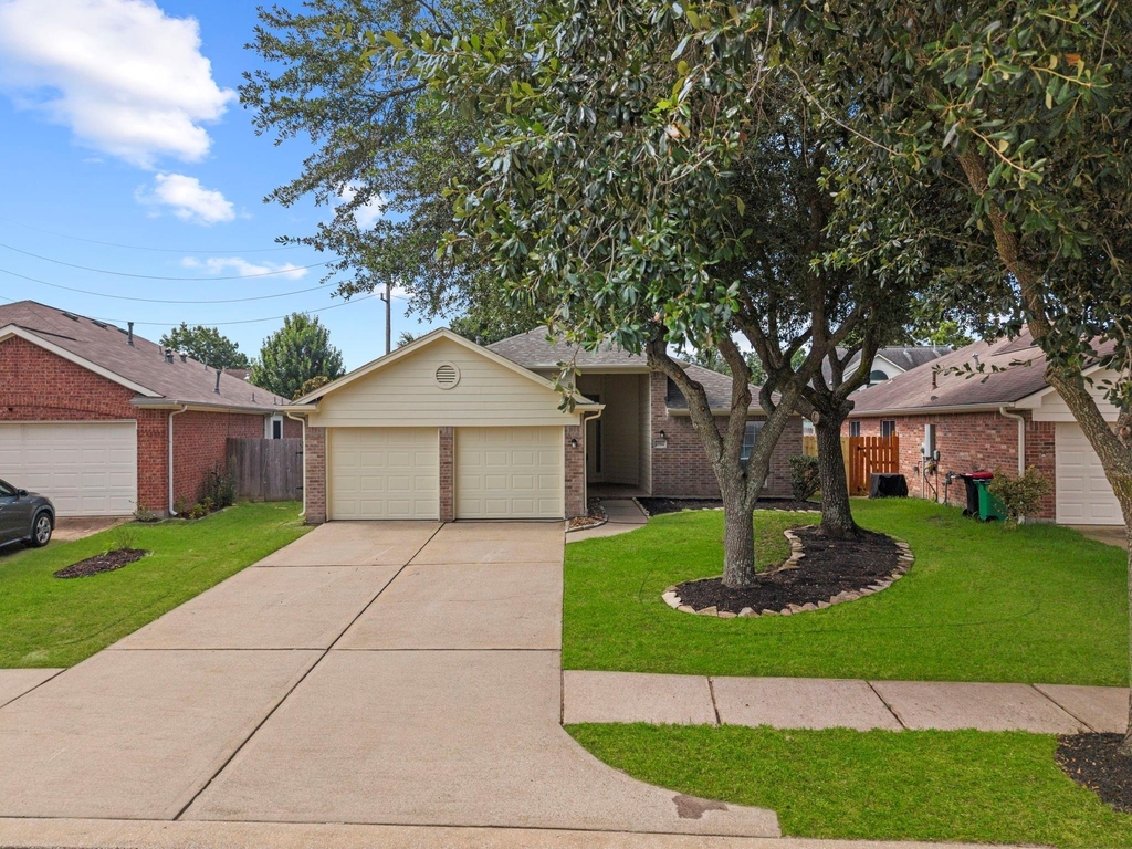 19935 Silver Rock Drive - Photo 0
