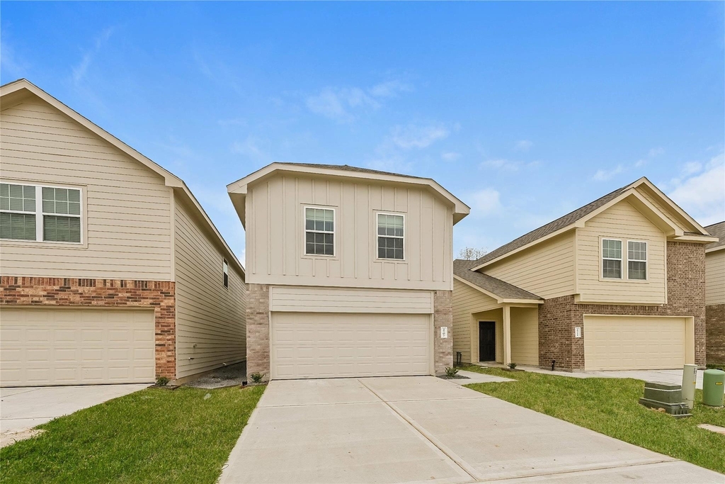 2707 Bouvardia Way - Photo 0