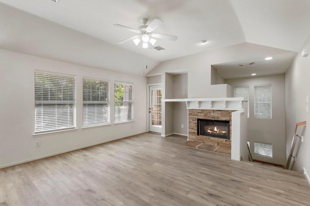 67 Woodlily Place - Photo 24