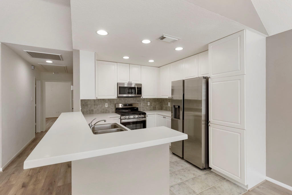 67 Woodlily Place - Photo 5
