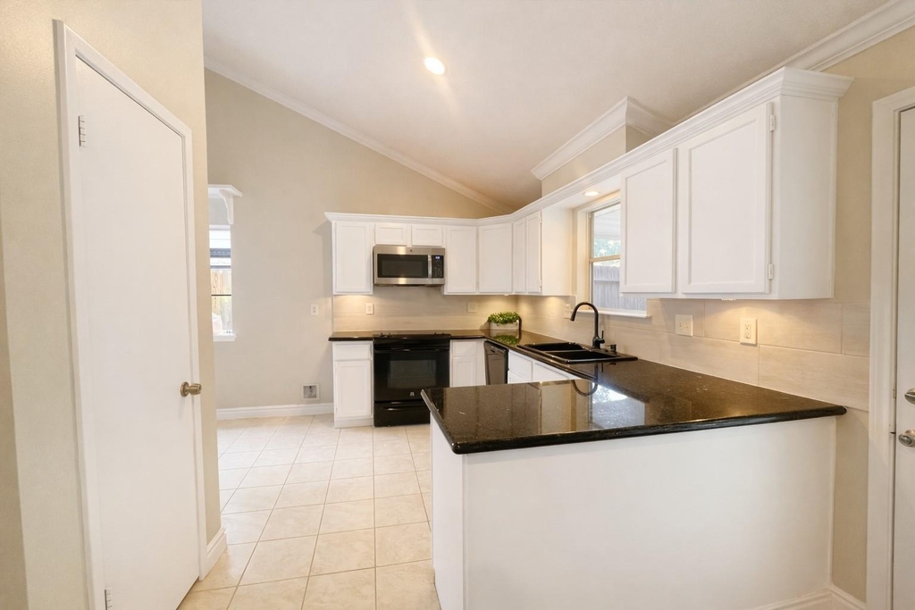 2419 Woven Wood Lane - Photo 5