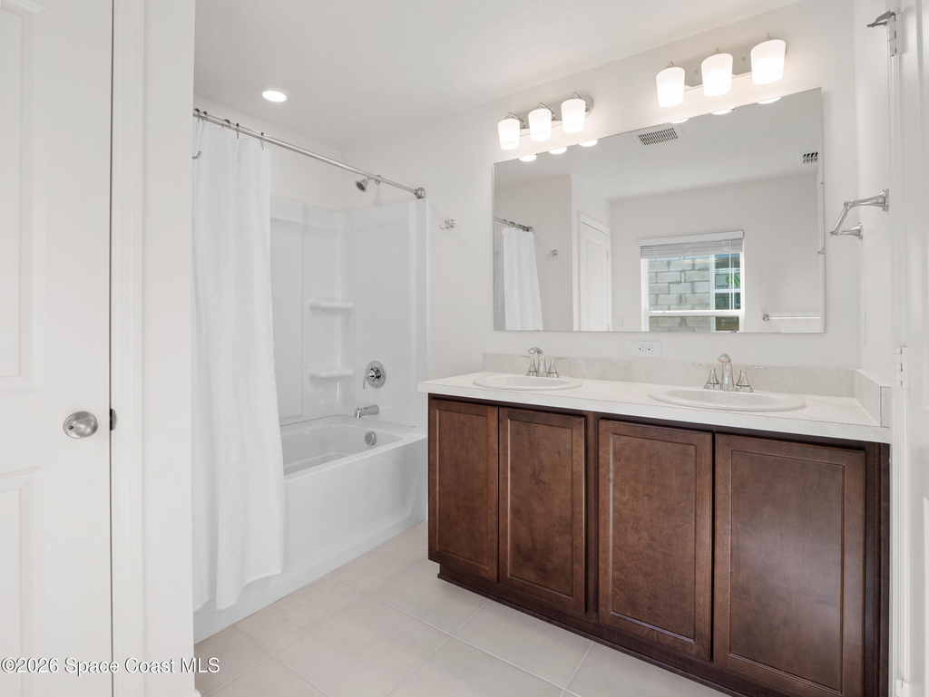 2192 Vinifera Drive - Photo 10