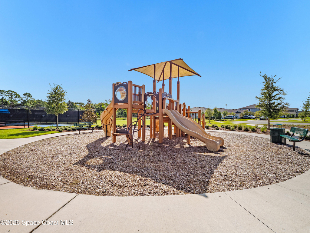 2192 Vinifera Drive - Photo 24