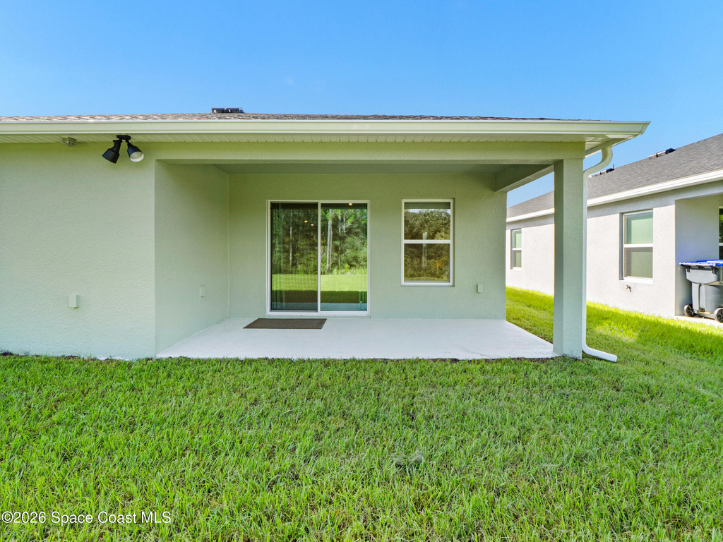 2192 Vinifera Drive - Photo 17