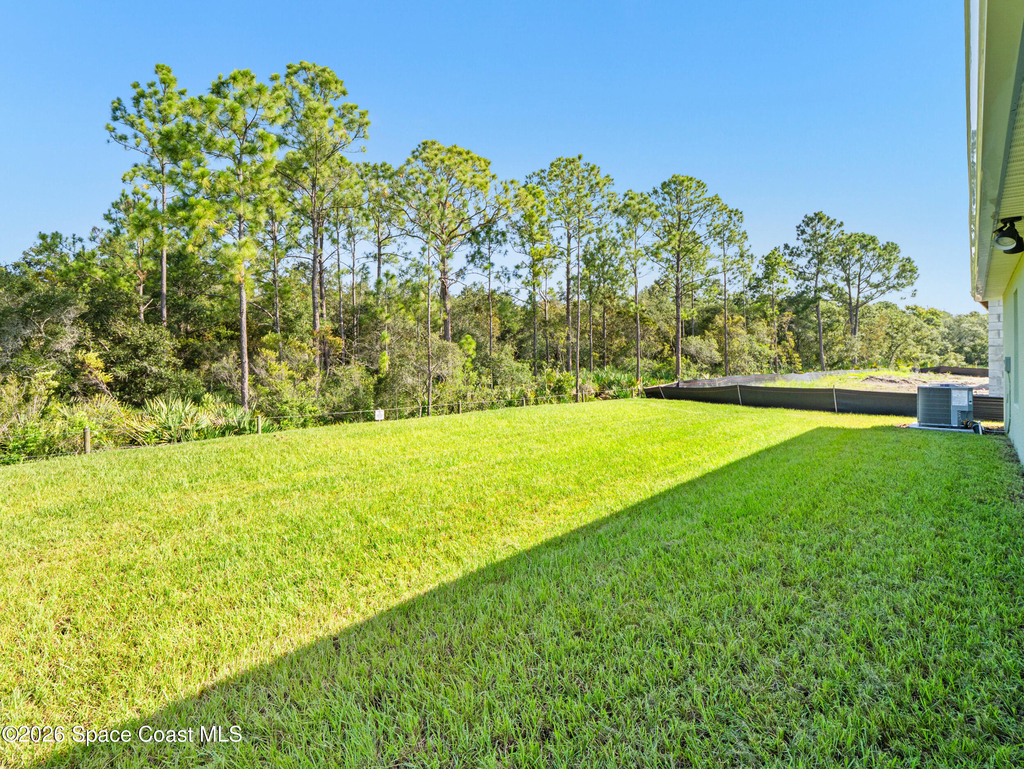 2192 Vinifera Drive - Photo 18