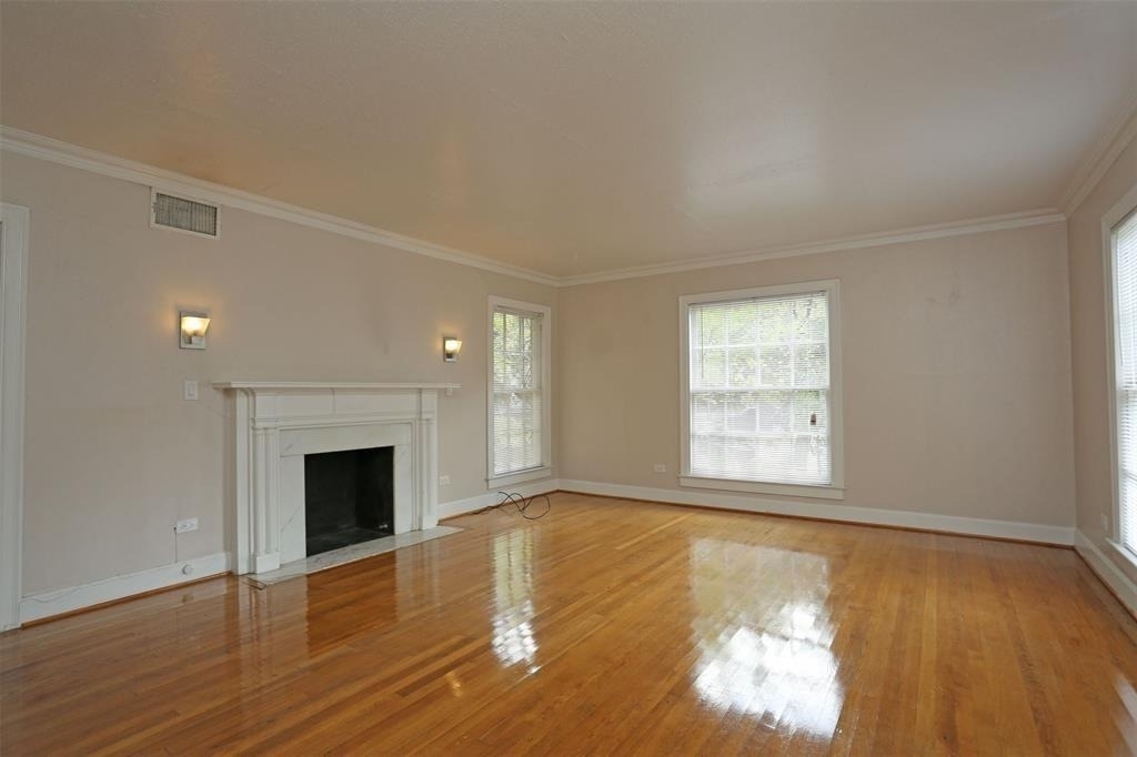 5625 Jackson Street - Photo 1